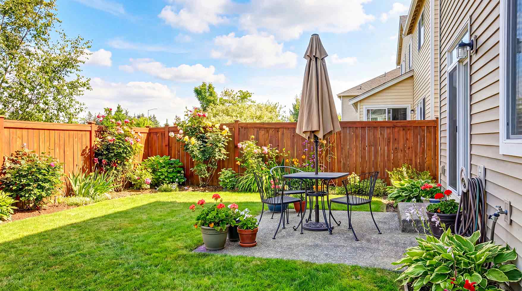 terrasse-bois-traditionnel Engazonnement